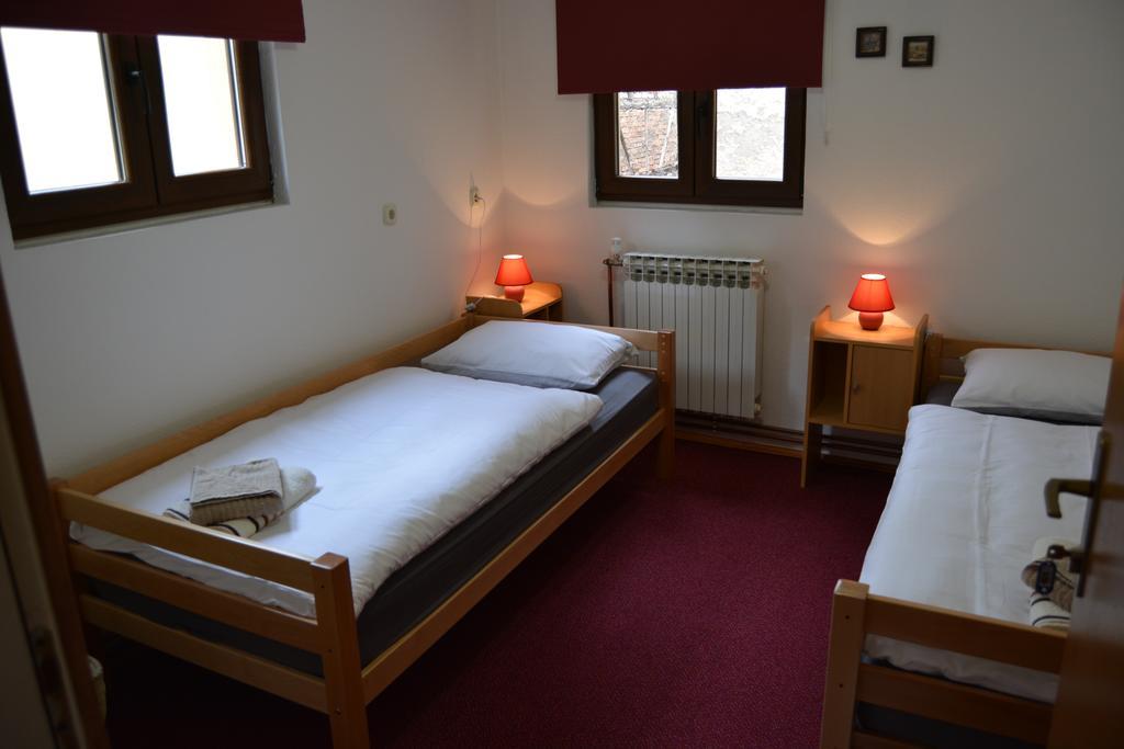 Hostel Denal Сараево Номер фото